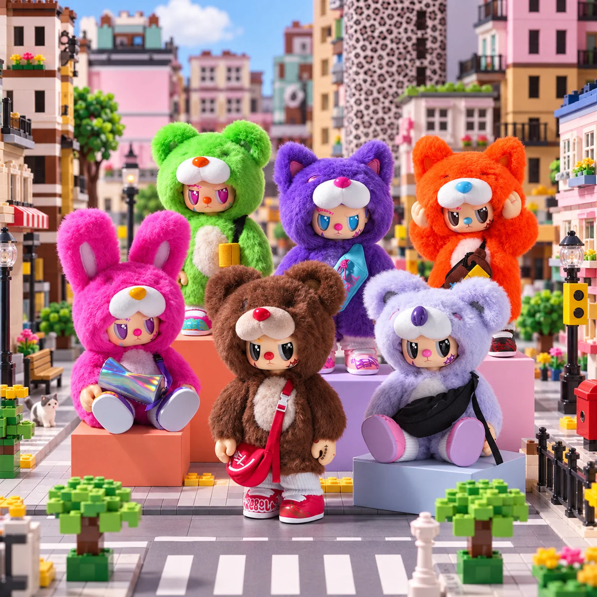 Rebel Bear Find a Bag Serie als farbenfrohe Figurengruppe