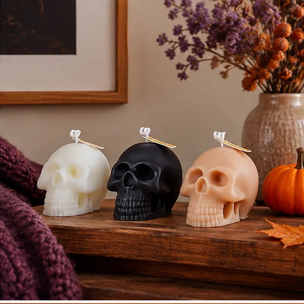 Totenkopf Kerzen als saisonale Wohndekoration