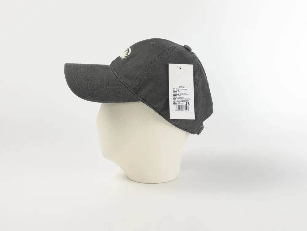 Graue Baseballcap mit verstellbarem Verschluss von hinten