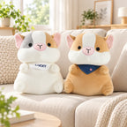 Meerschweinchen Kissen in Weiß und Khaki als Wohnaccessoire auf dem Sofa