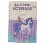 Vorderansicht des a5 spiralblocks mit träumendem einhorn-design auf lila hintergrund.