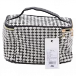 Kosmetiktasche aus textilmaterial mit jacquard-gewebe, geräumig (schwarz/weiß) 6941347737348 2