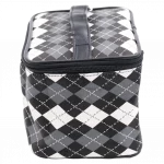 Kosmetiktasche aus kunstleder mit karodesign (schwarz/weiß) 6975959833662 1