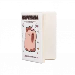 Geöffnetes weißes a5 notizbuch mit capybara-motiv.