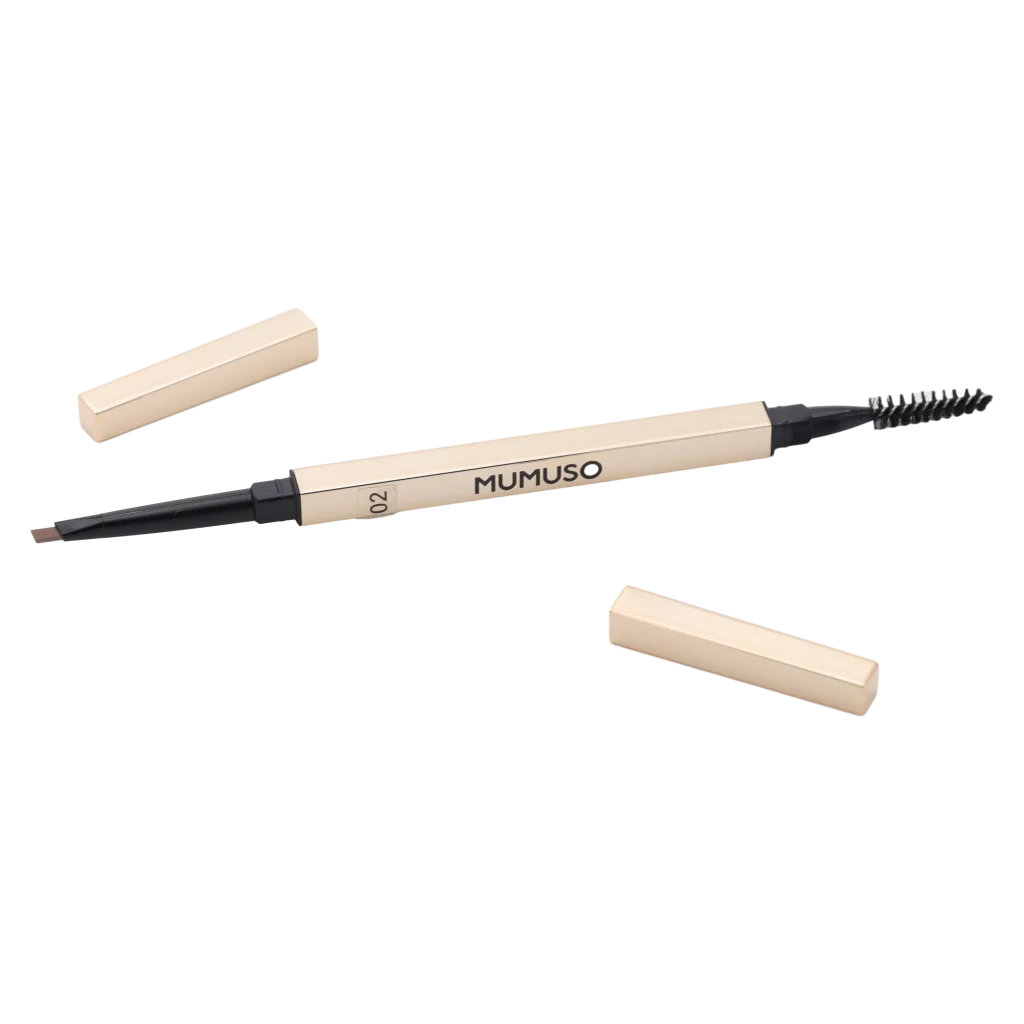 mumuso_augenbrauenstift_dreidimensional_buerste_coffee_2.webp MUMUSO Slim Gold Bar Augenbrauenstift in Coffee, wasserfester Präzisions-Augenbrauenstift mit Bürste für langanhaltendes Styling.