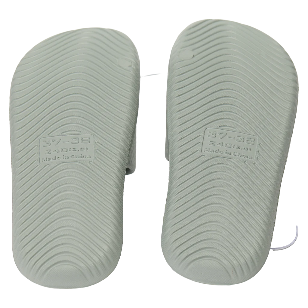 mumuso_badeslipper_damen_leicht_hazy-blue_37-38.webp MUMUSO Badeslipper Damen in Hazy Blue, Größe 37-38 – leichte Hausschuhe fürs Badezimmer, rutschhemmend und komfortabel.