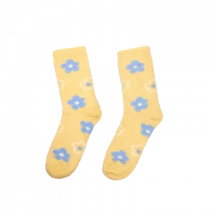 MUMUSO Crew Socken für Damen in Gelb mit Blumen-Print – bequeme Crew Socken Damen mit blauen Blumen für Alltag und Freizeit.