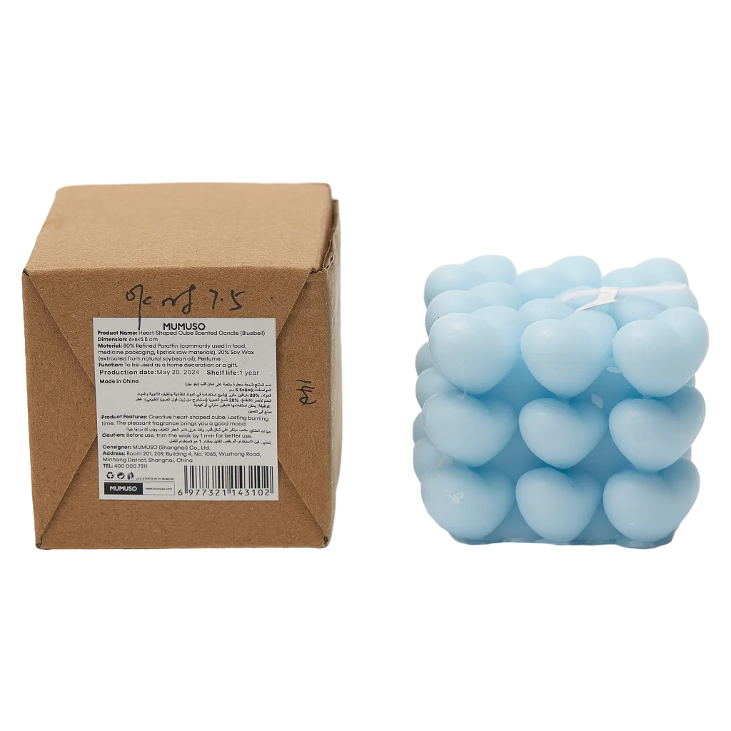 mumuso_duftkerze_herzform_paraffin-sojawachs_150g_blau.webp MUMUSO Duftkerze in Herzform, 150 g aus Paraffin-Sojawachs (Blau) – stilvolle Duftkerze für Wohnraum Entspannung.