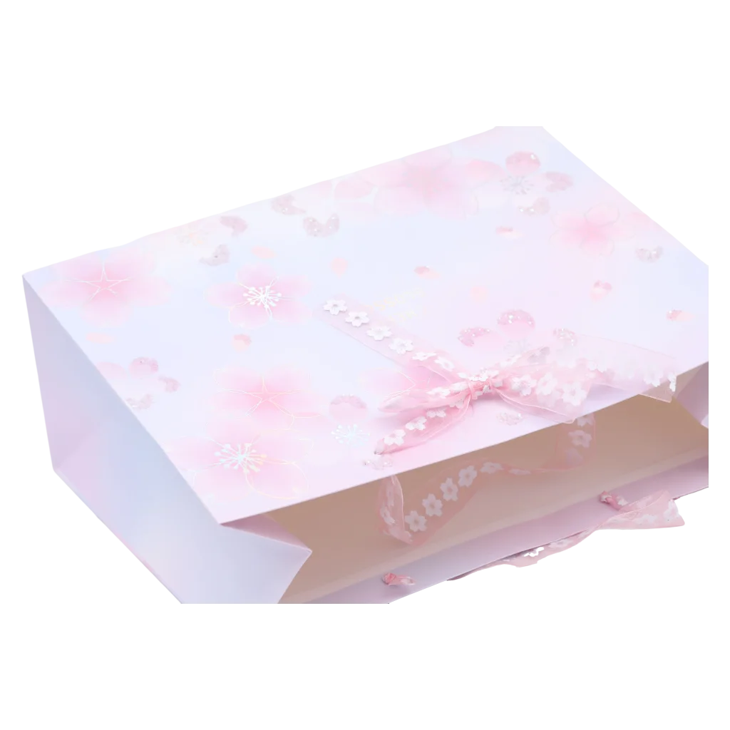 mumuso_geschenktuete_papier_rechteckig_kirschblueten_rosa_weiss.webp MUMUSO Geschenktüte aus Papier, groß und rechteckig, mit Kirschblüten-Print in Rosa/Weiß – ideale Geschenkverpackung.