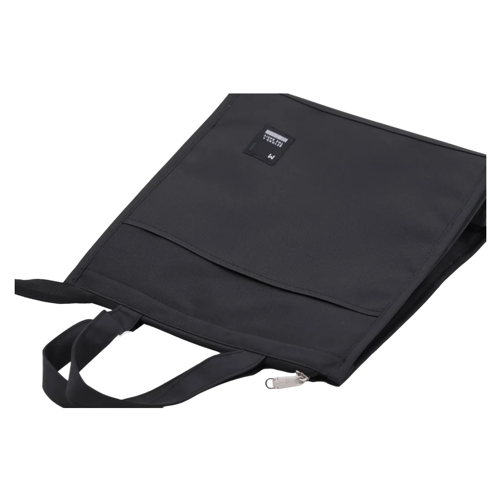 mumuso_lunchbag_polyester_gross_schwarz.webp MUMUSO Lunchbag aus Polyester mit großem Fassungsvermögen in Schwarz – praktische Tasche für Mittagessen unterwegs.