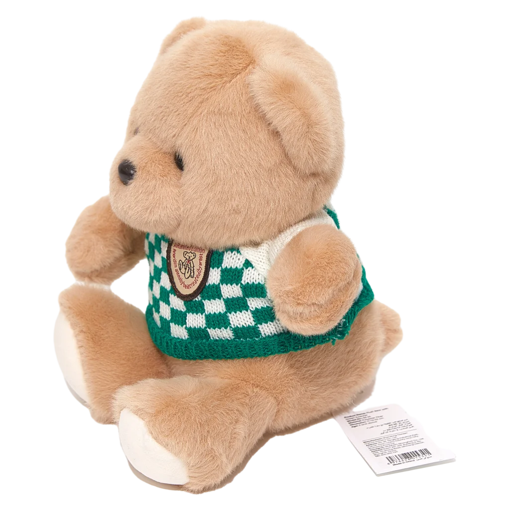 mumuso_plueschbaer_strickpullover_kinder_beige_gruen_2.webp MUMUSO Plüschbär als Kuscheltier für Kinder, beige, mit grünem Strickpullover – weiches Stofftier für Kinderzimmer.
