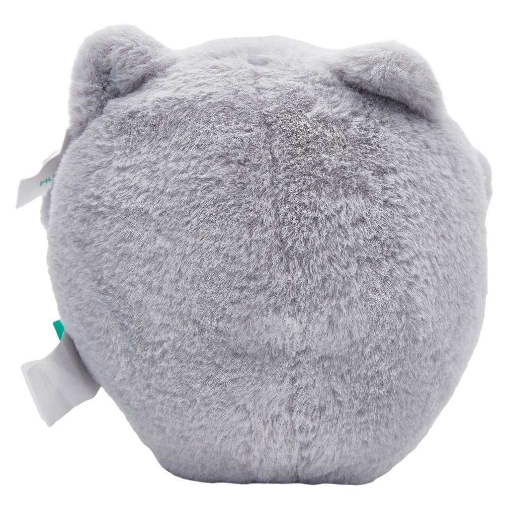 mumuso_plueschtier_katze_kaninchenfell_20cm_grau_2.webp MUMUSO Plüschtier Katze aus Kaninchenfell, 20 cm (Grau) – kuscheliges Kuscheltier für Kinder ab 3 Jahren.