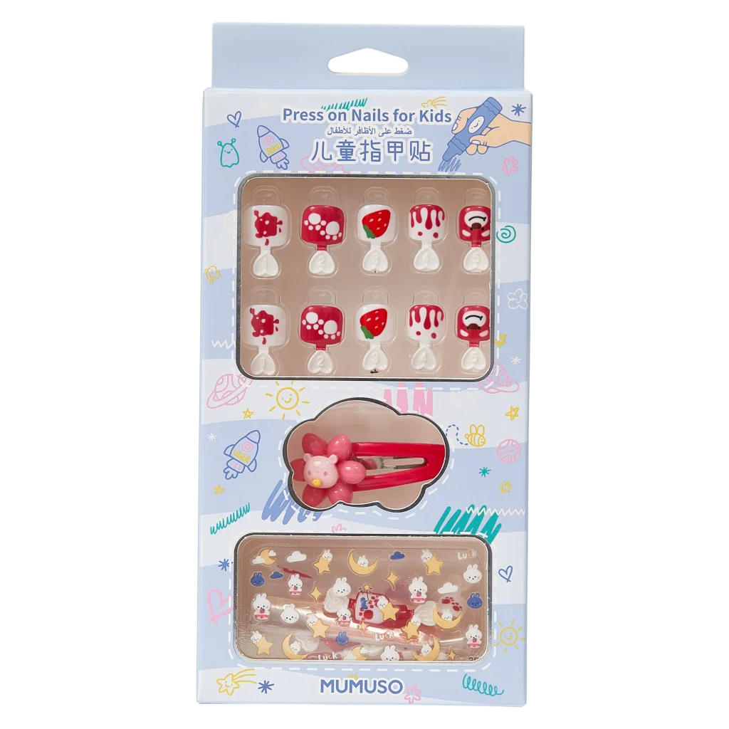 mumuso_press-on-naegel_abs_kinder_rosa_baer_erdbeere.webp MUMUSO Press-On-Nägel für Kinder aus ABS, rosa, mit Bärchen und Erdbeeren – Nagelsticker Kinder Set für sanfte Anwendung.