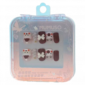 MUMUSO Press-On Nägel aus ABS mit Weihnachtsmotiven, rot/beige – festliche Kunstnägel für besondere Anlässe.
