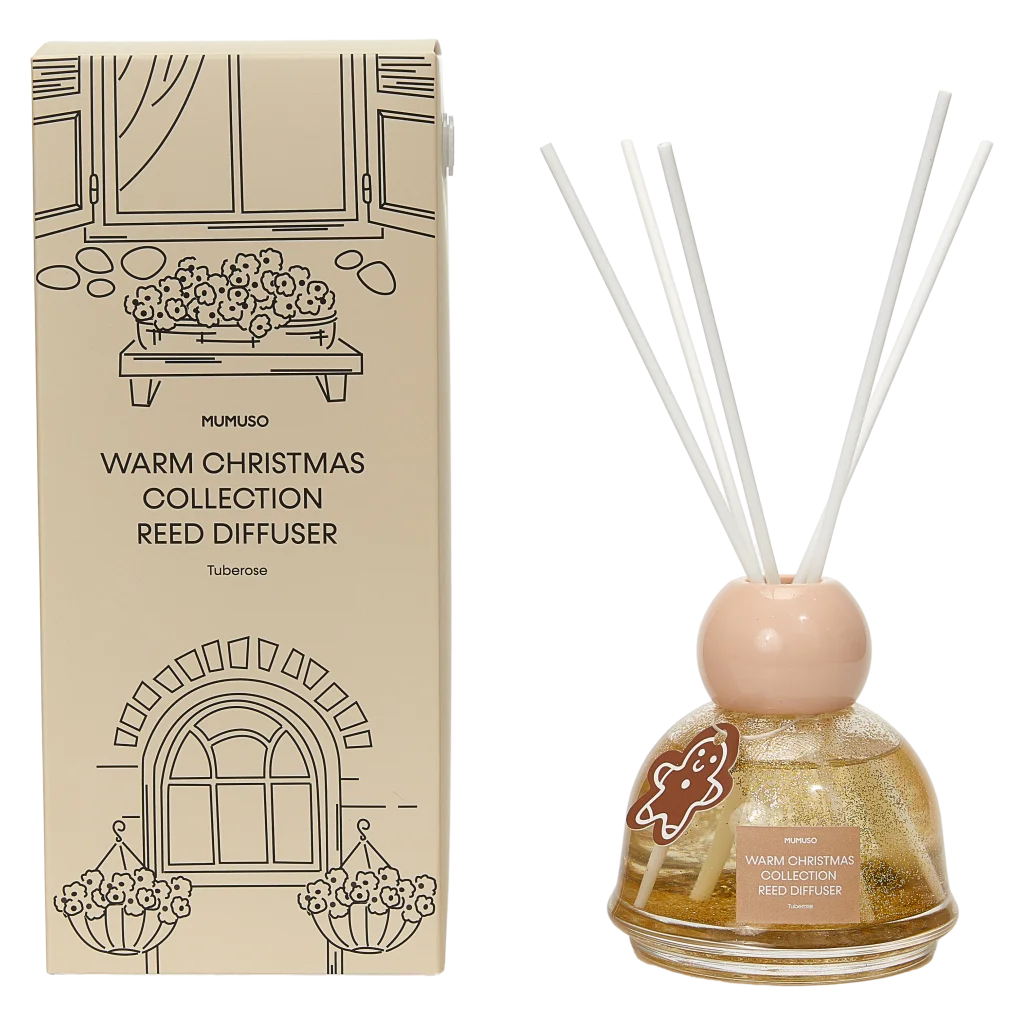 mumuso_reed_diffuser_tuberose_120ml_rot_kollektion-warm-christmas.webp MUMUSO Reed Diffuser mit Tuberose-Duft, 120 ml (Rot) aus der Kollektion Warm Christmas – festlicher Raumduft für das Wohnzimmer.