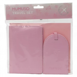 MUMUSO Reise-Set aus Kunstleder, bestehend aus Passhülle und Kofferanhänger in Rosa, aus der Kollektion Kirschblüte.