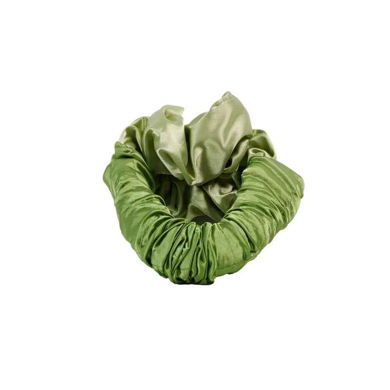 mumuso_satin-haarkurler_uebernacht-locken_satin_gruen_3.webp MUMUSO Satin-Haarkurler in Grün für Übernacht-Locken – Lockenwickler aus Satin und Nylon, schonend für empfindliches Haar.