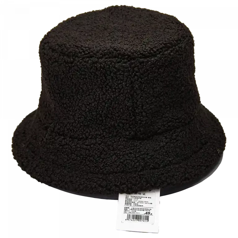 MUMUSO schwarzer Fischerhut aus Mikrofleece – warm und stylisch für kalte Tage.